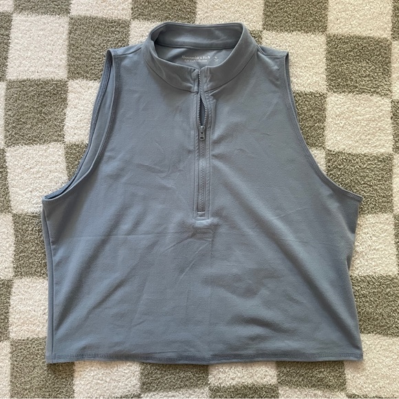 Abercrombie & Fitch Mock Neck Zip-Up Cropped Tank - Picture 2 of 6